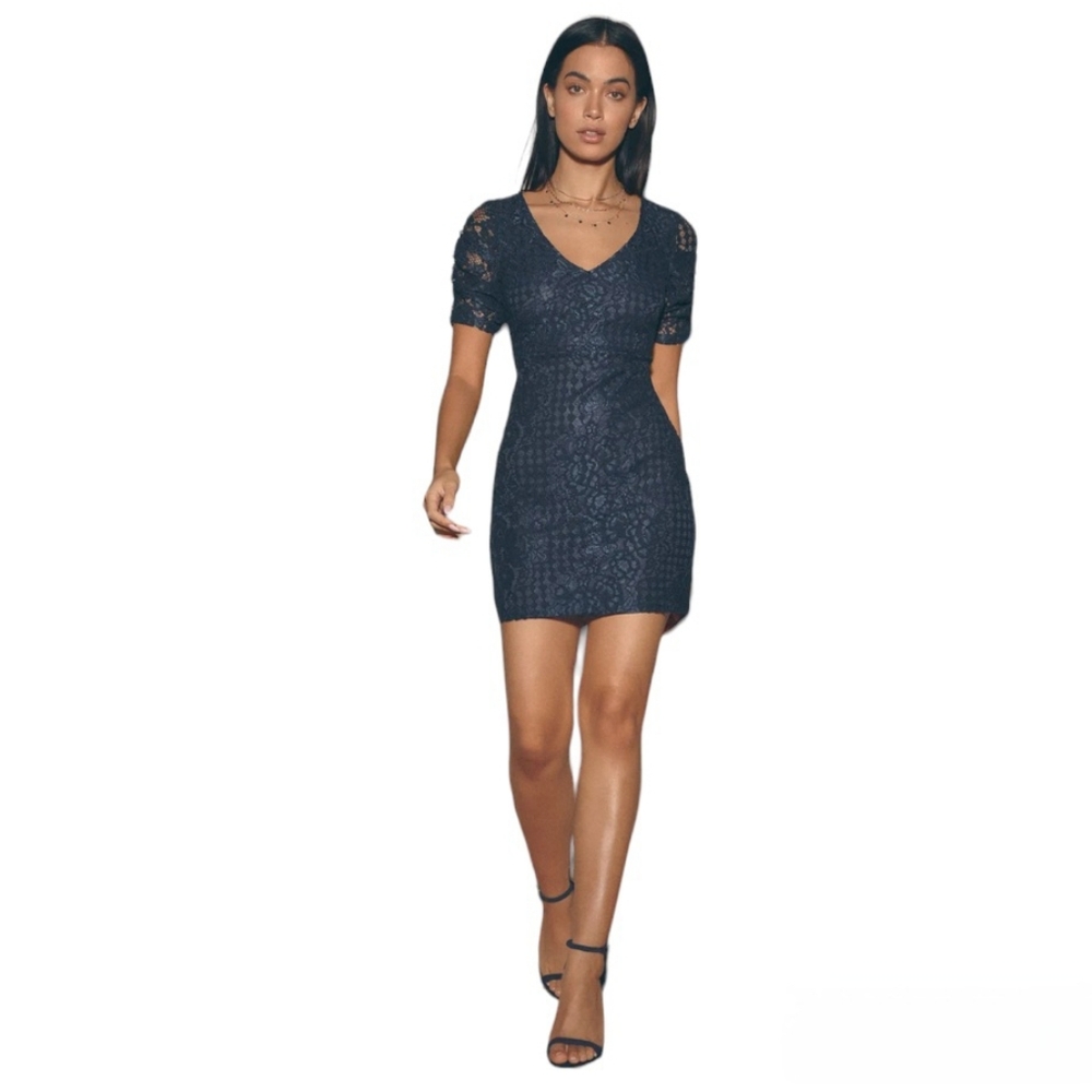 NWT Lulus Tatianna Navy Blue Lace Short Sleeve Mini Dress Size‎ S